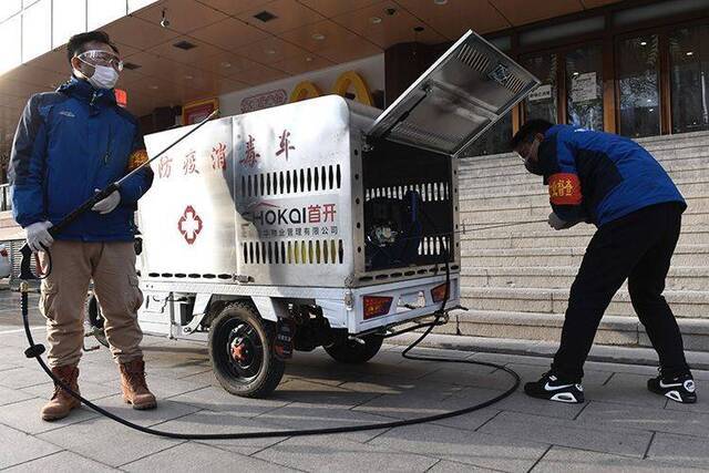 月坛街道社区和物业联动消毒 构建立体防控模式