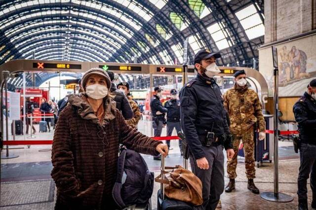 △米兰中央火车站（图片来源：意大利《共和国报》）