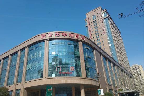 2020年2月18日，武汉市中心医院后湖院区门诊大楼。（中青报·中青网见习记者李强/摄）