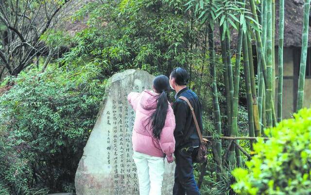 武侯祠、杜甫草堂和永陵博物馆开放