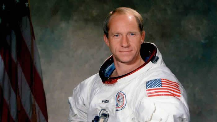 NASA前宇航员阿尔弗雷德·沃登（Alfred M. Worden）在美国得克萨斯州去世享年88岁