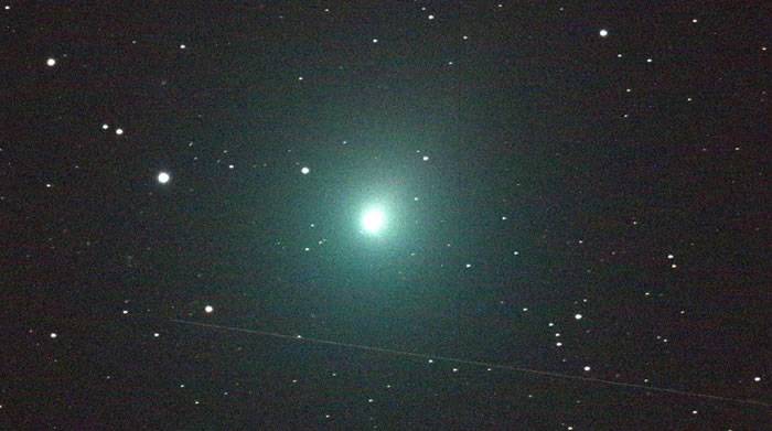 新彗星Atlas正随着其接近太阳而迅速变亮很快就可以用肉眼观测到
