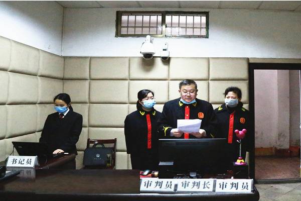 主犯获刑20年，违法犯罪30起 大余康氏兄弟涉黑案“云宣判”