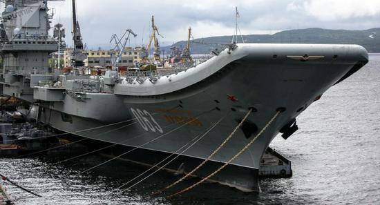 俄联合造船集团：库兹涅佐夫号航母将2022年交付海军