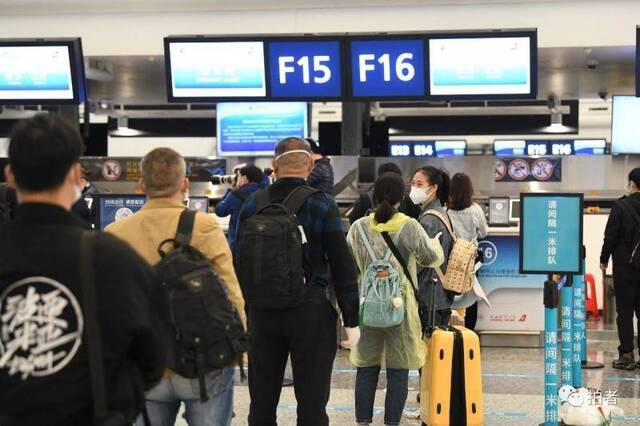 多图直击武汉解封第一时刻：火车！机场！高速！