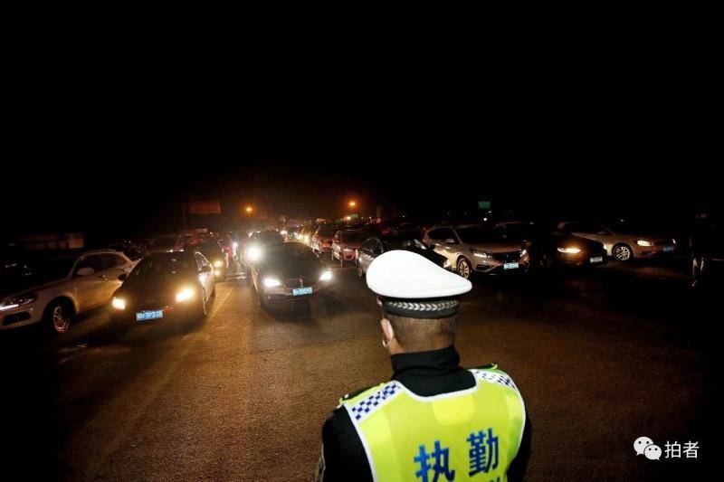 多图直击武汉解封第一时刻：火车！机场！高速！