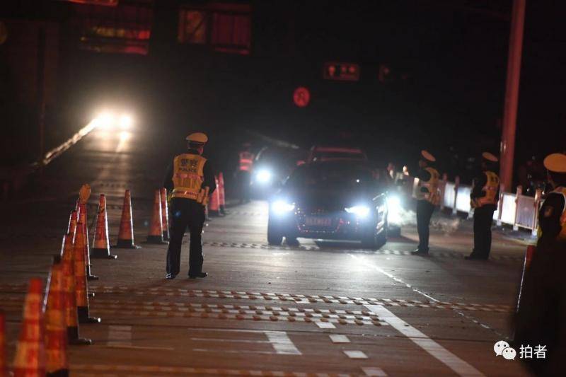 多图直击武汉解封第一时刻：火车！机场！高速！