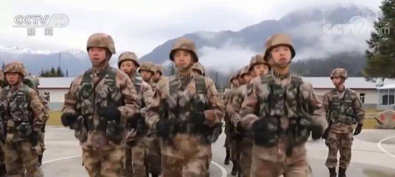 西藏：边防官兵的雪山巡逻路