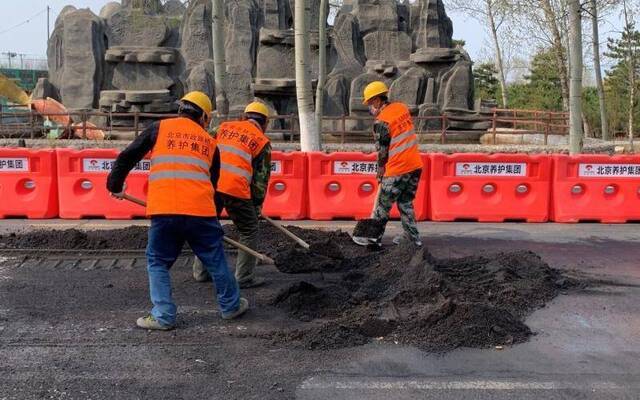 京青线延庆北段路面开工大修 连接17个村及多个景区