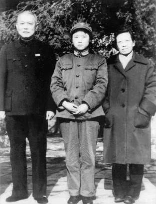 李小林与父母