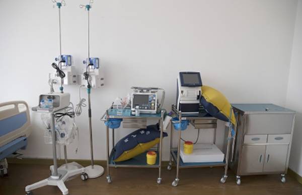 这是绥芬河方舱医院内的医疗设备（4月14日摄）。新华社图
