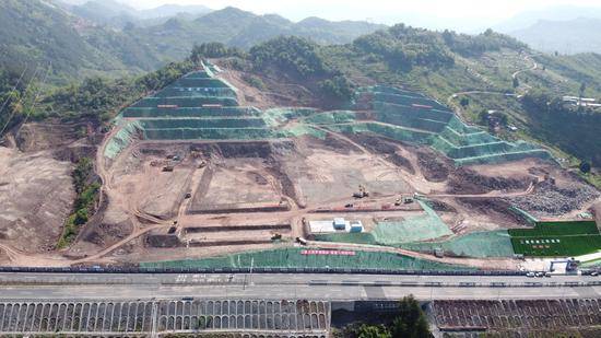 三峡公共卫生救治应急医院建设施工现场。市卫生健康委供图华龙网-新重庆客户端发