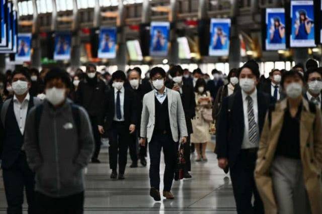 日本不让无症状者检测，担心家人染病民众只好自费住酒店