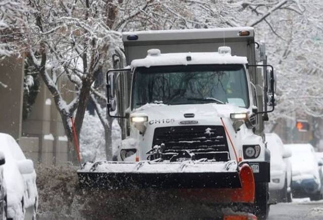 美国科罗拉多城今冬降雪384厘米打破百年纪录