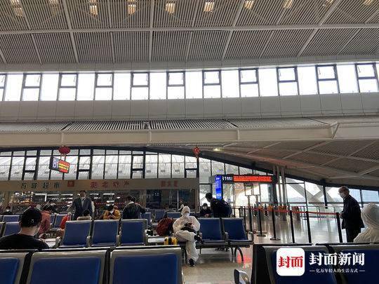 武汉火车站候车大厅图片来源：受访者提供