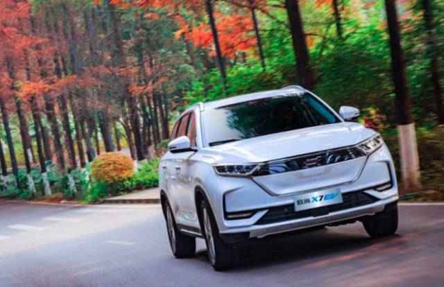 长安欧尚首款纯电SUV欧尚X7EV开启预售