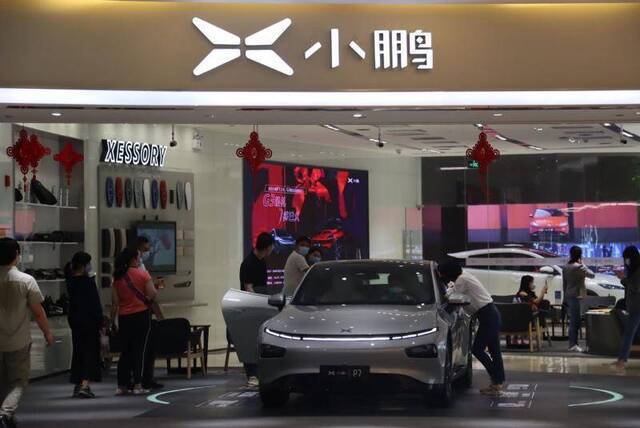 探店│Model 3降价首日，特斯拉门店未见火爆