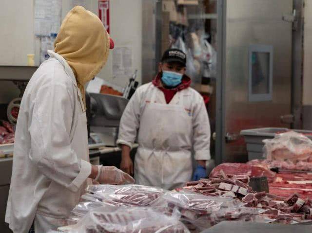 美国一肉类工厂116人感染 员工害怕失业生病了也去上班