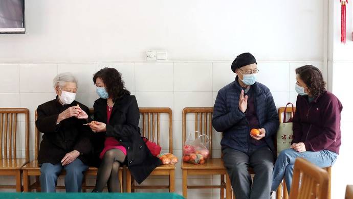 上海养老机构向所有入住老年人家属开放探视，需提前预约