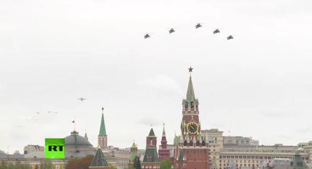俄罗斯47个城市举行胜利日空中阅兵，普京发表讲话