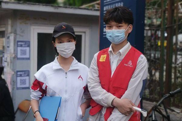 港媒：中国志愿者抗疫爱心从武汉传到全球