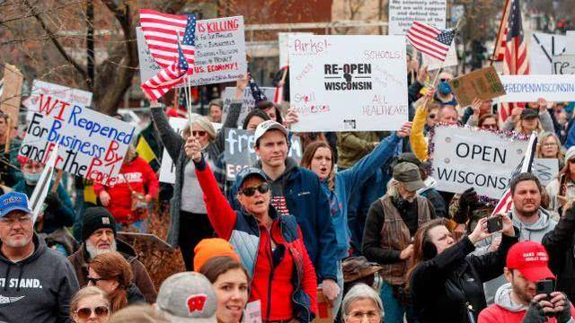 美国一抗议封锁活动仅1/3戴口罩，数百人参加或导致数十人感染