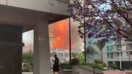洛杉矶爆炸已致11名消防员受伤 初步查明事发建筑物