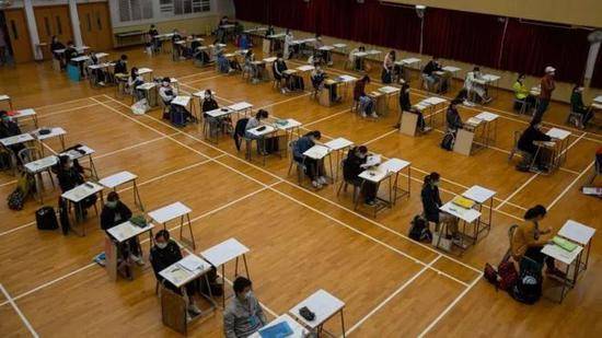 香港中学文凭考试。图源：GETTY IMAGE