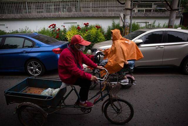 15时31分，海淀区文慧园社区，大雨将至。