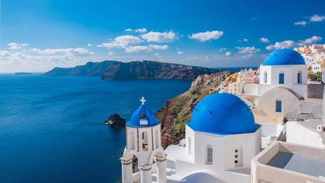希腊6月15日将重新对外国游客开放，但英国人除外