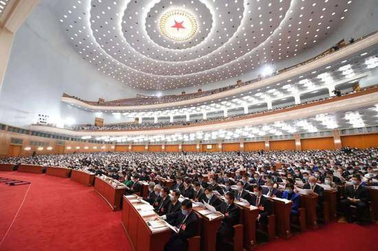 5月22日，第十三届全国人民代表大会第三次会议在北京人民大会堂开幕。图源：新华社