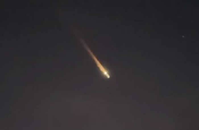 巨大的火球出现在澳大利亚上空专家：俄罗斯火箭发射