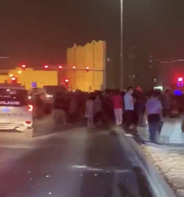 △卡塔尔外籍劳工示威来源：网络视频截图