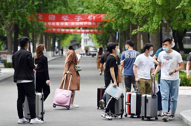 北京化工大学返校演练，返京毕业生需提供核酸检测证明