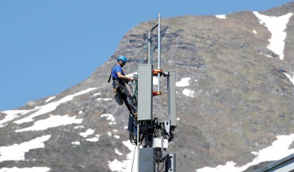 新冠疫情拖慢欧洲5G进程 多国5G频段拍卖延后