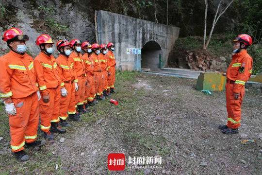 云南水电站疑似爆炸：泄洪洞内抬出3人 其中2人遇难