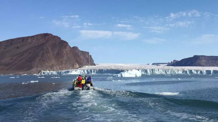 《Journal of Geophysical Research: Oceans》：独角鲸狩猎时会发出如同电锯的声音