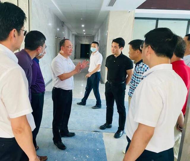 学校党委书记陈敏生赴深圳调研附属医院建设工作