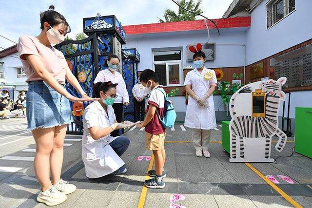 北京市幼儿园开始返园 丰台一幼迎大班 分批错峰入园