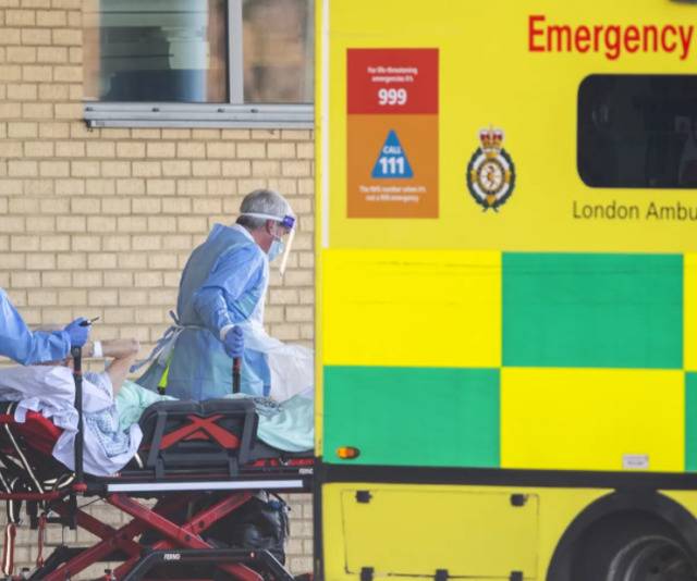 英媒：英国多名新冠感染者死在家中 被发现时已腐烂