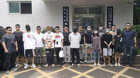 犯罪团伙成员6人被警方控制。深圳警方供图