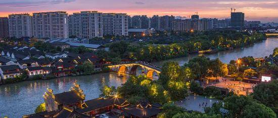 杭州京杭大运河拱宸桥图片来源：摄图网