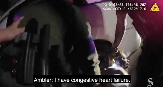 又一个“我不能呼吸”视频曝光：黑人遭美警察电击4次后死亡