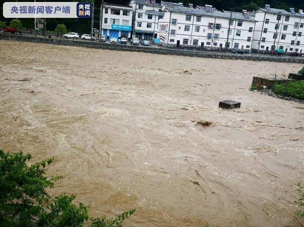 重庆9.6万人因暴雨洪涝受灾 直接经济损失4063万元