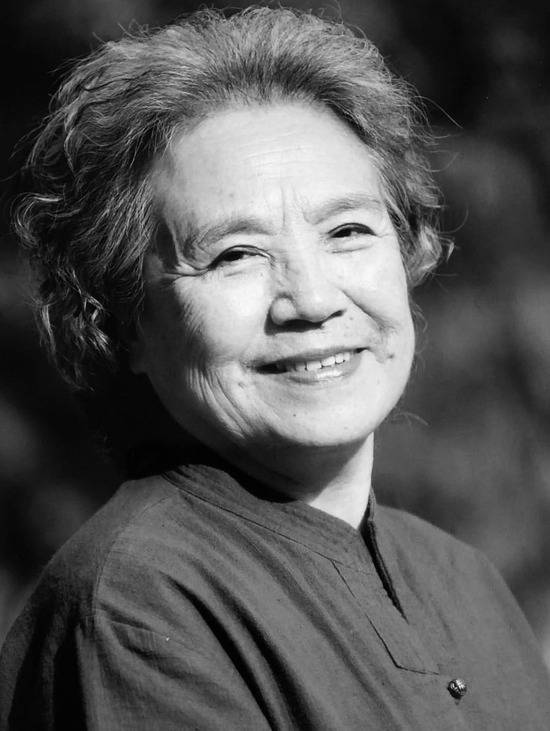 《光荣人家》妇女主任扮演者吴素琴去世 享年88岁
