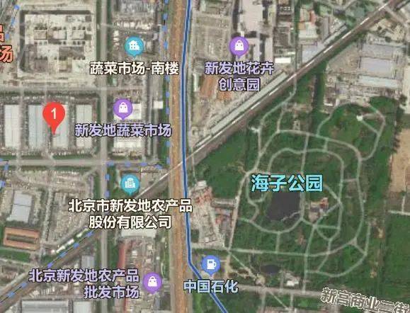 今天的新发地市场紧邻海子公园。百度地图截图