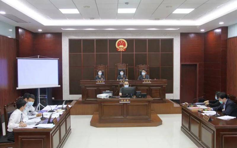  6月15日，国内“人脸识别第一案”在富阳区人民法院开庭审理。图片来源：富阳法院官方微信