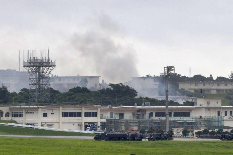 美军远东最大基地发生火灾 “危险材料加工中心”上浓烟弥漫