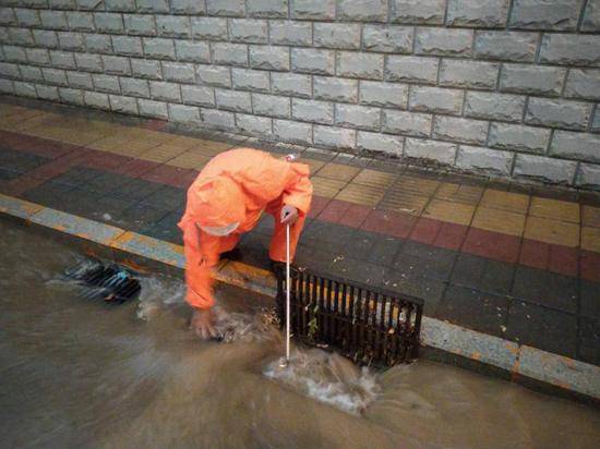 北京城区西北部出现较强降雨 排水集团启动三级响应