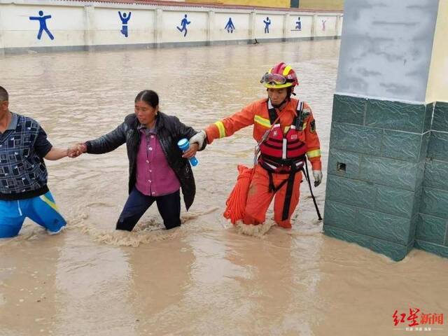 四川冕宁暴雨灾害最新：已安置3030人，灵山景区暂停对外开放